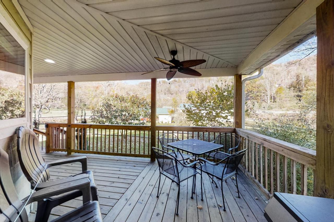 3 Bed 2 Bath Vacation Home In Whittier Buitenkant foto